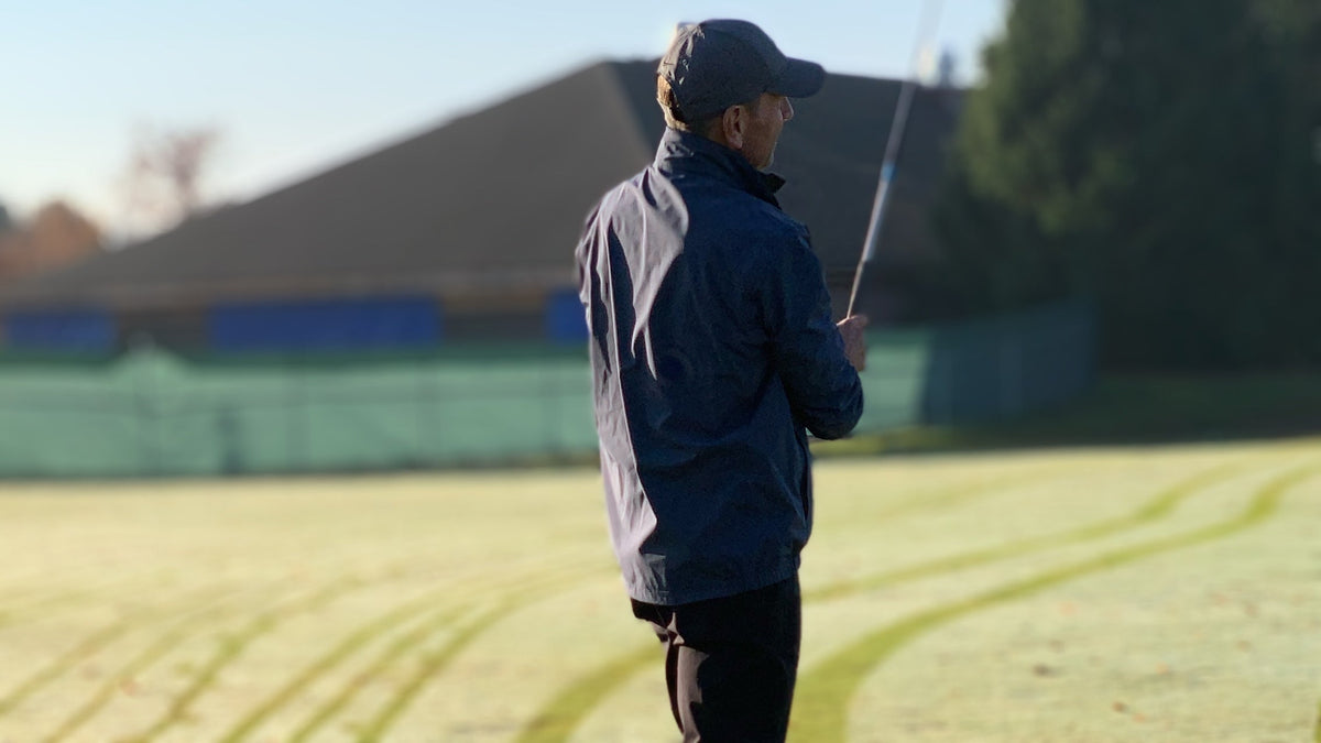5 Golf Jacket Features That Will Improve Your Game in Bad Weather